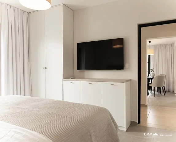 Tivat'ta Butik Dairelere Sahip Büyüleyici Villa